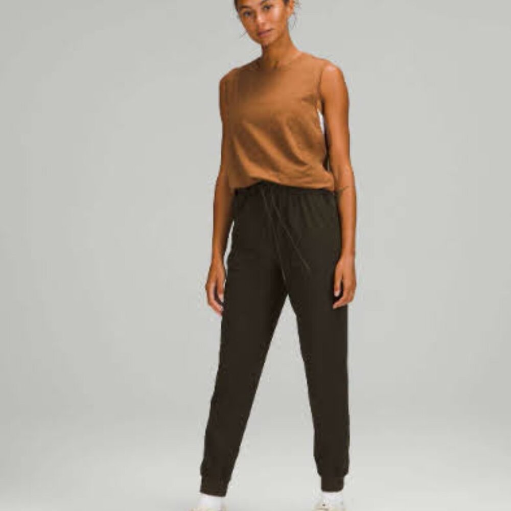 Lululemon High Rise Joggers Olive Green Tapered Athleisure Pants 8